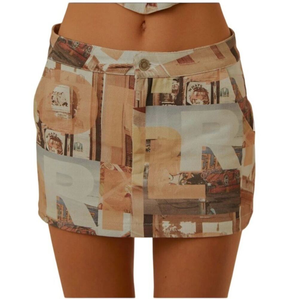 Womens Mini Skirt Neutral Film Graphic A-Line Size 2 NWT Peppermayo On The Edge - Picture 2 of 15